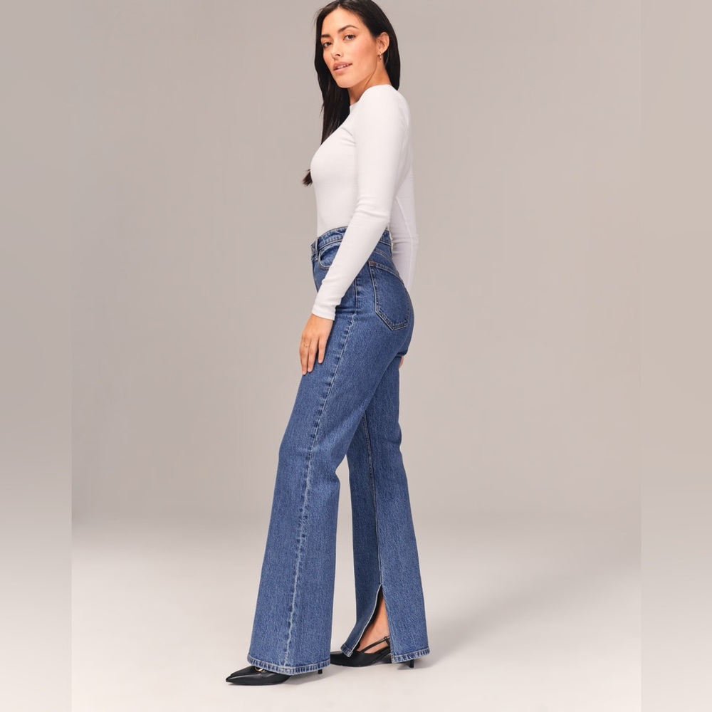 Abercrombie Curve Love High Rise Vintage Flare Jean vent hem 26S